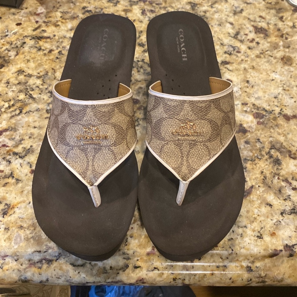 Like new Coach Wedge Flip Flops Sz 8.5B